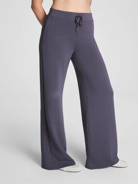 NWT - SPANX AirEssentials® Wide Leg Pant - Medium (tall) - Color: Storm